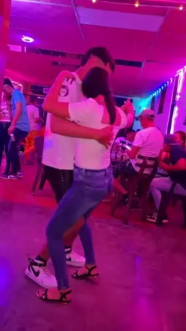 🥴🥴🥴#barinaszvzla🇻🇪🇻🇪🇻🇪 #merengue #campesino @LOS SERRANITOS OFICIALES #venezuela 