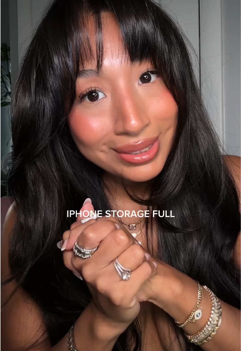 iPhone storage full pls help a sis out 😭 #iphonetips #storagehacks #storagefull #iphonepro #storagehacks   