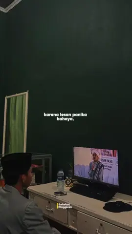Jegeh lesan, jhek cak keccak karma tak nampak becak. Gus Hamid Amjad.  @zainal.m_za  #gushamidamjad #pesanmoral #madura #viraltiktok #sahabatpinggiran 