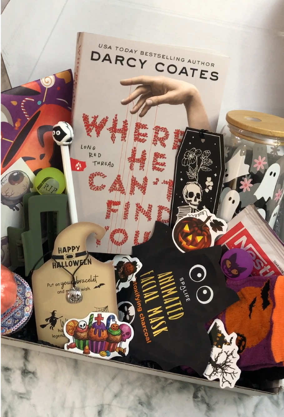 Blind Date With a Book Value Box Halloween Edition! 🎃 I picked the horror theme and I love everything it came with.  #gifted #blinddatewithabook #halloween #mysterybox #BookTok 