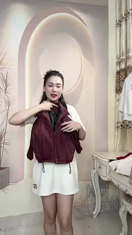 Áo khoác gió trần bông siêu nhẹ cho bé #quanaobetrai #thoitrangtreem #aogiochobe #aokhoacgiotranbongchobe 