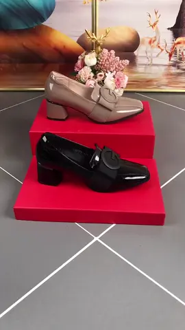 #heelscantik #sapatuwanita #sepatumurah #sepatuimport 