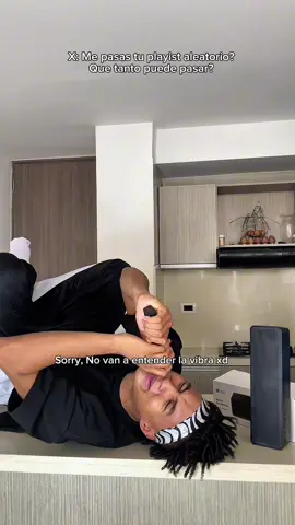 Alguien entiende mi playist? JSJSJHDHSJJS y lo mejor fue mi bocina de @1hora.co ✨ increíble!! #fyp#parati#viral 