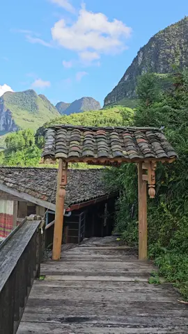 Mã Pì Lèng Ecolodge với view xuống sông Nho Quế và đèo Mã Lí Lèng siêu đỉnh #mapilengecolodge #mapileng #songnhoque #hemtusan #hagiang2025 
