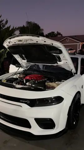 Srt sitting cleannn🙈  -#hellcat #fyp #viral #🍷 