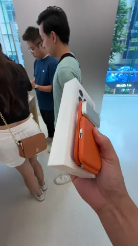 Card bag three-in-one wireless charging, it is enough to take it with you when traveling.#airpods #iwatch #iphone17promax #iPhone 