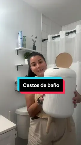 ✨ Dale un toque moderno a tu baño con este increíble cesto de basura con sensor de movimiento 🚮🙌.  #tiktokshop #bathroom  #tiktokmademebuyit #viralentiktok #casalimpia 