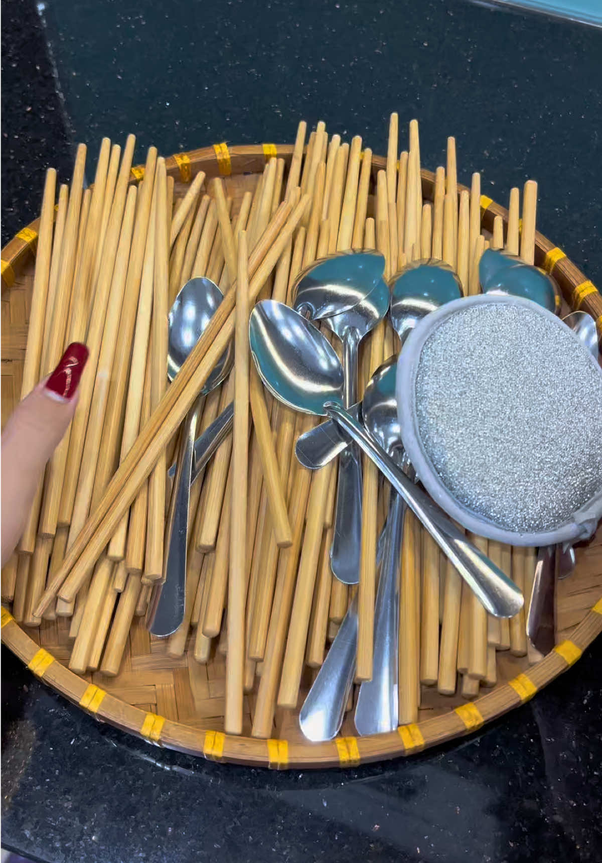 Combo 50 đôi đũa tre và tự nhiên tặng 10 cây muỗng inox và cước rửa chén#emkieutaphoa #muonginox #duatregiatunhien #duatregia #combo50duatre 