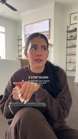 I am fully committed to completely reinventing my life in the next 4 months… so here’s my ✨3 STEP GUIDE ✨ to start the fall season as your best self 🤎  #falltok #personalfinances #SelfCare #finances #moneytips  @Experian @American Express 