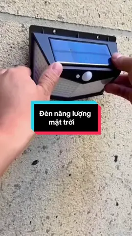 Đèn chiếu sáng sân vườn năng lượng mặt trời #dcgr #fouryou #dentrangtri #dennangluongmattroi #densanvuon 