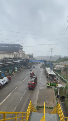 👷🏻‍♂️🌨️