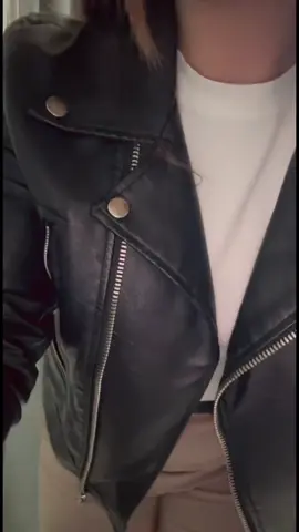 Hasta te chulean las Girls🥺💕 ##coffee##OOTD##outfitinspo##fyppppppppppppppppppppppp##fypage