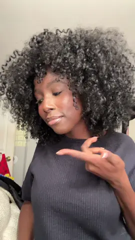 Once you find the perfect product and technique duo…. It’s really overrrrr! #naturalhair #3cHair #curlyhair #WeekOldWashAndGo 