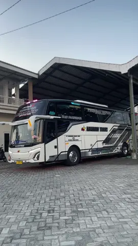 disewa boleh dibeli juga boleh (penting dadi duit)😂😂 #naurrintrans #pariwisataindonesia #buspariwisata #busmaniacommunity #jualbelibus 