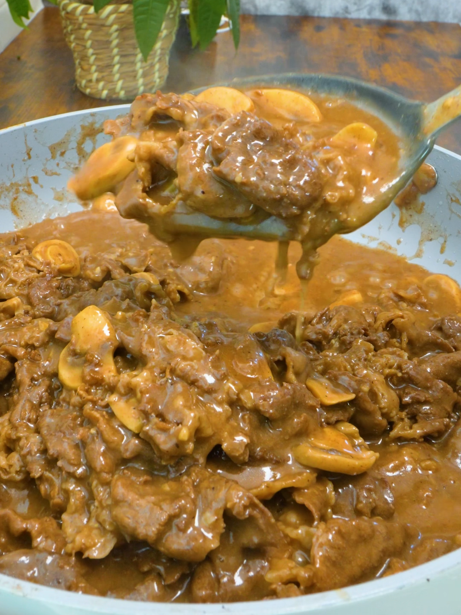 Garlic Pepper Beef