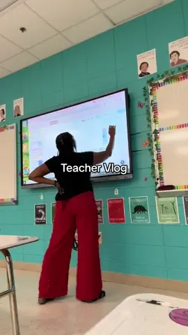 I think i am fully back into my school routine and getting 3 kids and myself to school on time (ish) #teachervlog #workingmom #teachertok #fyp #vlog 