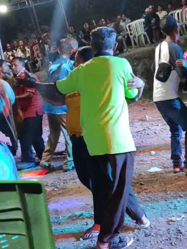 jng tanya knp bt pintar wals krn su dri pohon tu ktong sy tercatat anak wals 🤣😂#wals #nttpride🏝🔥kupangntt💯 #tutnoinpunyadong🔥 