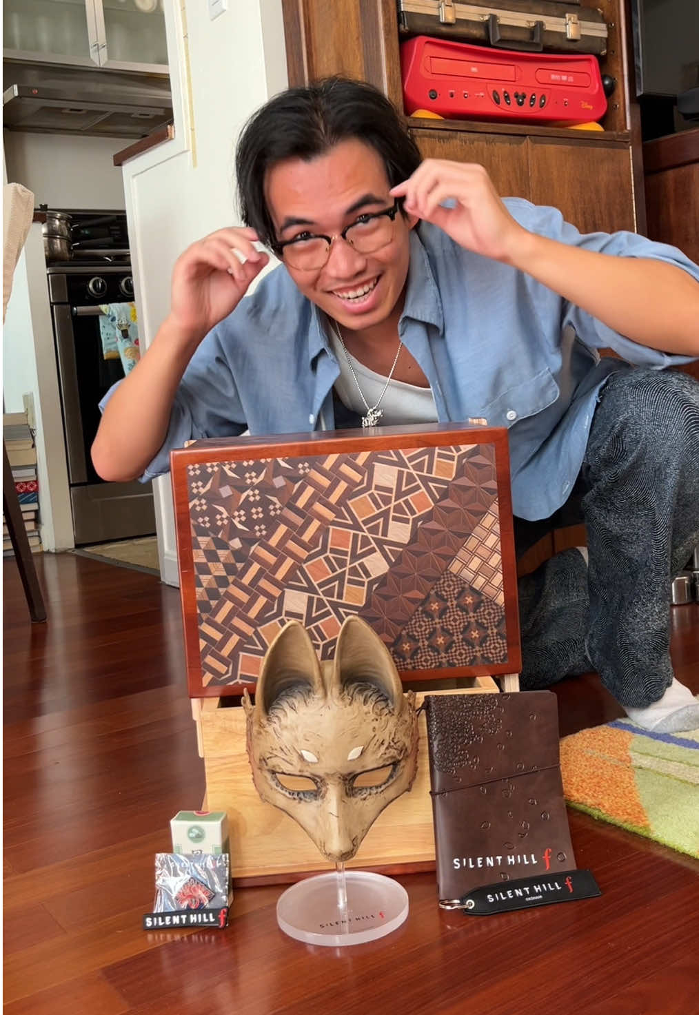 I can’t even escape #silenthill puzzles irl 😭 Silent Hill f is out in TWO DAYS and @Konami sent the English VAs this incredible care package to celebrate. Thank you so much for having me on this journey into the fog with u 🌸⛩️  #horrorgaming #voiceactors 