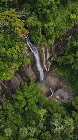 📍 Curug ngelay Salajambe, Kuningan Jawa barat. #curugngelay  #kuninganjawabarat  #sewadrone 