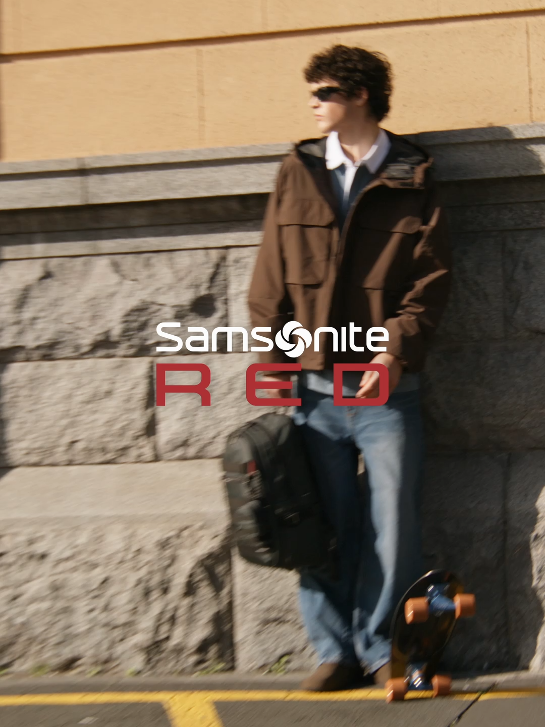 Samsonite RED l FallWinter2025 Collection 🎒 Lochhill ออกแบบมาเพื่อ นักเดินทางยุคใหม่ รวมความสวยงามกับความอเนกประสงค์ ใช้ได้ทั้งทุกวันและทริปสั้น ๆ 🍁 ช่องคู่ แยกเก็บของเป็นสัดส่วน 🍁 ช่องใส่แล็ปท็อป รองรับได้ถึง 16” 🍁 มาพร้อมมินิชาร์มกระเป๋า และ Carabiner คาราบิเนอร์สายลุย 🍁 สายสะพายตามหลักสรีรศาสตร์ เพิ่ม D-rings เพื่อความคล่องตัว #SamsoniteRED #FallWinter2025 #840DNylon#แซมโซไนท์ #samsonitethbackpack #Backpack