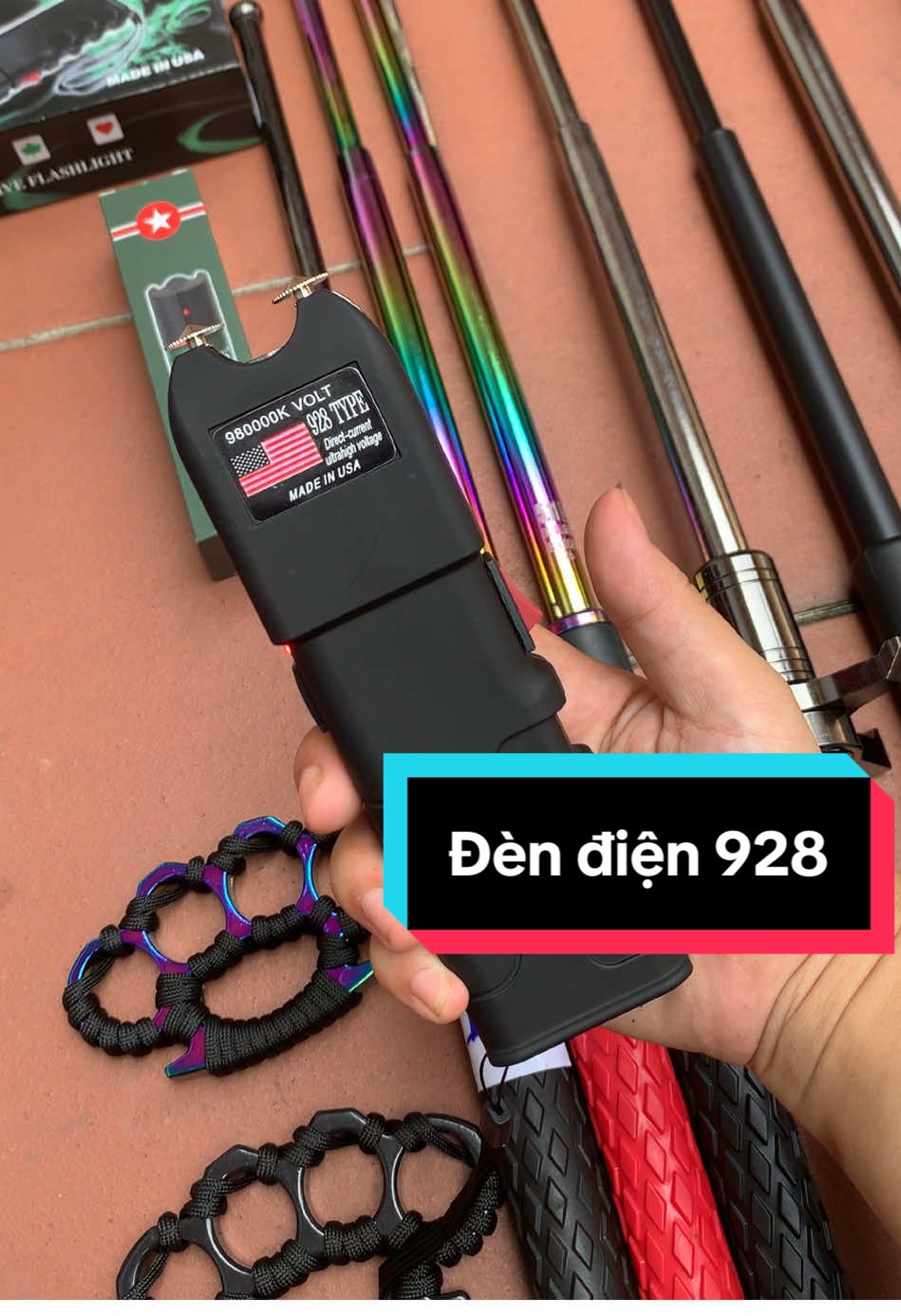 Đèn điện 928 #xuhuong #denpinsieusang #denchichdien 