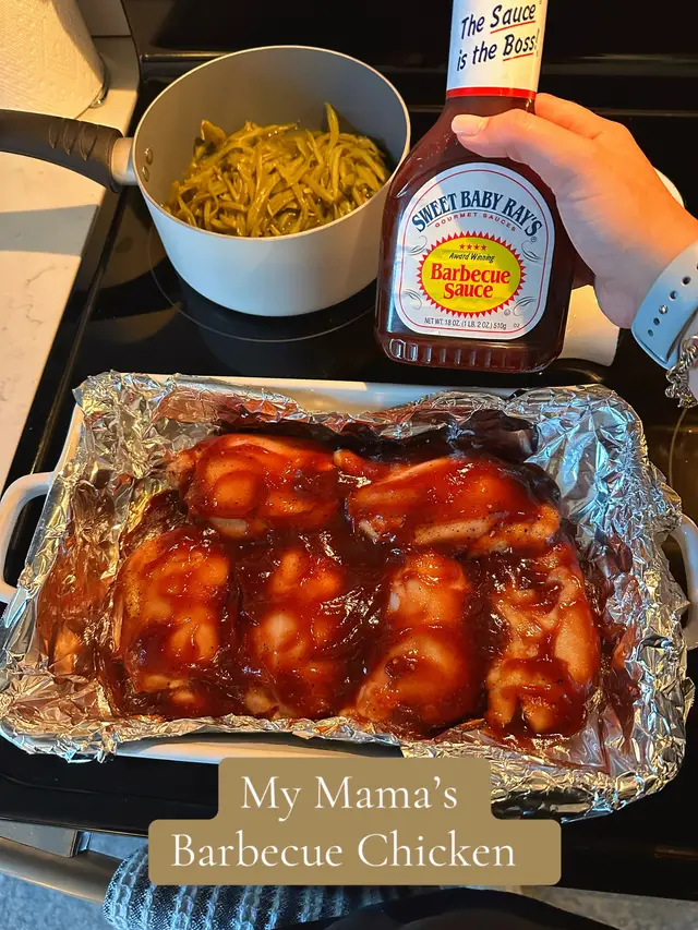 Barbecue Chicken  - boneless skinless chicken thighs  - Salt and pepper  - Garlic powder  - Onion powder  - Bake till almost done (20 minutes) and then pull them out brush them with the bbq sauce  - Sweet baby rays (another 10 minutes)  - 375 for 30 minutes total #barbecuechicken #EasyRecipes #foodtiktok #chickenthighs #comfortfood 