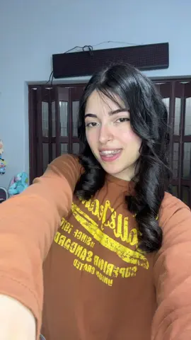Me corté de más el flequillo😂😭