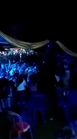 Lagunya asik 😊💃#lagudjremix #ambonpride🏝🔥 #fypviraltiktok🖤シ☆♡ #soundsystem #laguminangviral 