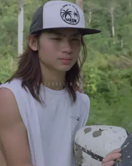 #pov STORY 4 || PART 31 Kinabukasan. Maaga akong dumating sa office, dala pa rin yung bigat ng nangyari kagabi. Ilang beses akong napapapikit sa mesa, pilit nililinaw sa sarili ko kung totoo ba yung nangyari o panaginip lang. Pero bago pa ako tuluyang malunod sa iniisip ko, bumukas ang pinto ng office. Jeo: “Good morning.” ngumiti siya, parang wala lang kagabi. YN: “Anong ginagawa mo dito? May sarili ka namang office.” Nilapag niya yung kape sa mesa ko at umupo sa tabi ko. Hindi sa tapat—kundi sa tabi mismo, parang wala nang konsepto ng personal space. Jeo: “Mas masarap dito. May kasama ako.” Napairap ako. “Jeo, seriously—” Pero bago pa ako makapagreklamo ulit, dumating si Jim. Bitbit ang folder, seryoso ang mukha. Jim: “YN, we need to finalize the revisions for—” biglang naputol yung salita niya nang makita kung gaano kalapit si Jeo sa akin. Para bang bumigat ang hangin sa loob ng office. Jim: “Am I… interrupting something?” malamig ang tono. Bago pa ako makasagot, si Jeo na mismo ang sumagot. Jeo: “Nope. We’re just having breakfast. Gusto mo?” sabay abot ng sandwich kay Jim, parang nang-aasar pa. Napakagat ako ng labi, pilit pinipigilan ang inis at kaba. YN: “Jeo, pwede ba, umupo ka doon—” Pero imbes na makinig, mas lalo pa siyang dumidikit, sinasadyang i-stretch yung braso niya sa likod ng upuan ko. Nakita kong umigting ang panga ni Jim, halatang nagpipigil. Jim: “We’ll talk later, YN. Alone.” malamig na sabi niya, sabay lakad palabas ng office. Naiwan akong nakatulala, habang si Jeo naman ay parang walang nakitang problema. In fact, nakangisi pa siya. Jeo: “See? He hates it.” YN: “Jeo, what the hell are you doing?!” bulong ko, halos pabulong pero puno ng inis. Jeo: “What I should’ve done a long time ago.” tumitig siya diretso sa’kin. “Making sure everyone knows na hindi ka nila pwedeng kunin.” Napahawak ako sa sentido ko, litong-lito sa halo ng kilig at inis na nararamdaman ko. YN: “This is gonna be a problem…” Jeo: “Then let it be my problem.” ngumiti siya. Simula umaga, parang may sariling mundo si Jeo—at ako yung sentro nun. Sa hallway, hindi na siya nagdadalawang-isip na sabayan ako kahit pa may ibang staff na nakatingin. Kapag may meeting, lagi siyang tatabi, hindi sa kabilang dulo ng mesa kundi mismong katabi ko. Halata ko yung mga titig ng ibang tao. Mas lalo na si Jim. — Isang hapon, habang abala ako sa pagre-review ng contracts, biglang sumulpot si Jeo sa office ko dala ang laptop niya. Hindi man lang kumatok, dumiretso na agad sa upuan sa harap ko. YN: “Jeo, ano na naman ‘to?” Jeo: “Work.” simpleng sagot niya, sabay bukas ng laptop. “Gusto ko lang dito.” Napabuntong-hininga ako. “May sarili kang desk, alam mo ‘yon, diba?” Jeo: “Alam ko. Pero mas productive ako pag malapit sa’yo.” sabay ngisi. Bago pa ako makasagot, kumatok si Jim at pumasok. Kita ko agad yung pagbabago sa ekspresyon niya nang makita kami. Jim: “YN, I need your signature for the updated budget proposal.” malamig ang boses, parang pilit kino-control. Agad akong tumayo para kunin yung folder, pero mabilis si Jeo—siya ang tumayo at kinuha kay Jim, saka iniabot sa akin. Jeo: “Here.” parang sinadya niya talaga. Napatingin ako kay Jim, halata yung pagkairita niya. Sandali siyang nagtagal sa pagtitig kay Jeo bago muling bumaling sa akin. Jim: “YN, I’ll wait outside for your decision.” Umalis siya nang hindi na lumingon. Pagkasara ng pinto, sinamaan ko ng tingin si Jeo. YN: “Pwede ba? You’re making things harder than they already are.” Imbes na mag-sorry, ngumiti lang siya, parang lalo pang naaliw. Jeo: “Good. At least he knows.” YN: “Jeo—” Jeo: “YN, come on. He needs to stop thinking may chance siya.” dumungaw siya sa mesa, halos magkadikit na yung mukha namin. “Unless… may chance ba talaga siya?” Natigilan ako. Hindi ko siya matingnan. YN: “I don’t want to talk about this right now.” Jeo: “Then don’t talk.” pabulong niyang sabi, sabay balik ng tingin sa laptop niya. Parang lowkey nagtatanong kung siya ba o si Jim ang pipiliin ko. — #fyp #allgoodinthehood #ongfam #jeoong