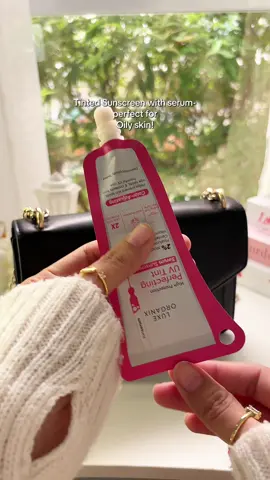 Luxe Organix tinted sunscreen- with instant coverage!!#tintedsunscreen#sunscreen#luxeorganixtintedsunscreen 