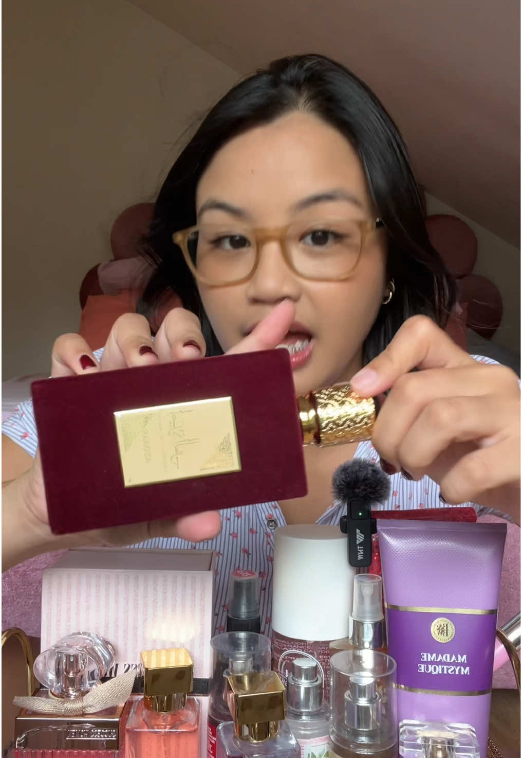 It’s giving i can build my own empire! I love this fragrance talaga!!! #ameeratalarab #arabperfume #blindbuyfragrances #dubaiperfumes #darkfeminineenergy 