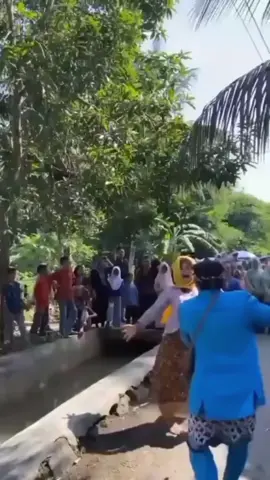 assalamu'alaikum 🙏hiburan lagi sobat🤣tawa samasama#fyp🤣🤣🤣😂😂😂 