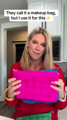 They call it a makeup bag, but I use it for everything—chargers, skincare, travel essentials, and more. ✨ This versatile bag is durable, compact, and makes the perfect gift idea. Whether you’re packing for a trip or just staying organized at home, this bag does it all. 👜 #makeupbag #travelbag #bagorganization #tiktokmademebuyit #chargercase 