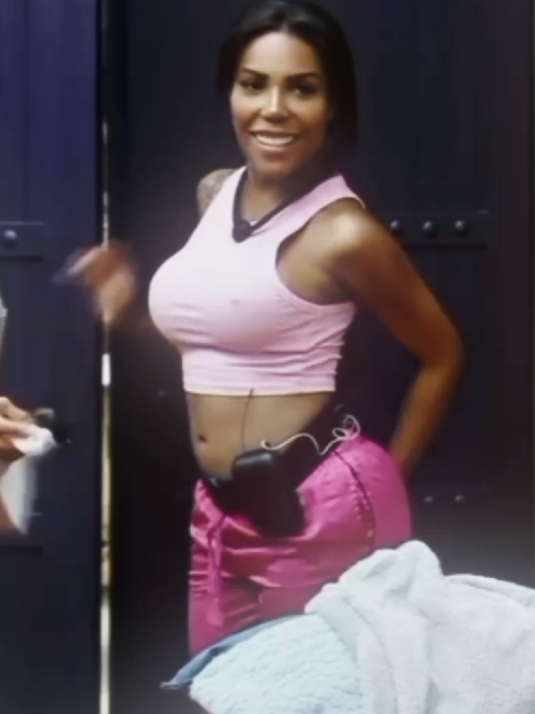 a mãe foi pra roça, mais foi fazendo essa Rayanne de tapete!! #carollekker #afazenda17 #edit 