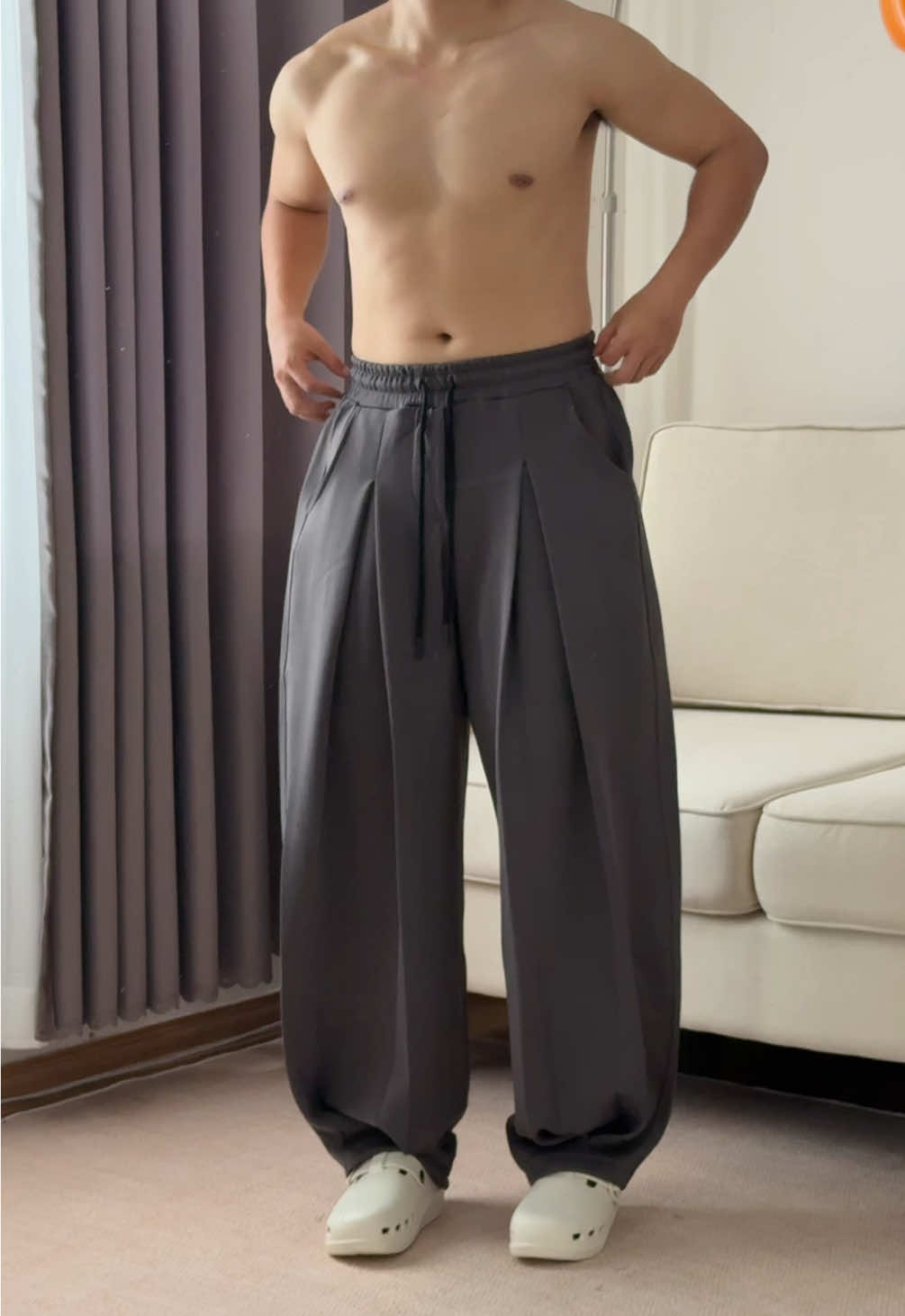 Bản này là nỉ 2 da nên mang không nóng, không bay xù nhé mọi người #Quân #xuhuong #muataitiktok #thoitrangunisex #thoitrang 