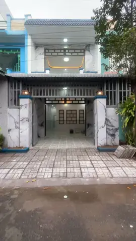 🏡 BÁN NHÀ 1 TRỆT 1 LẦU – GIÁ CHỈ  1tỷ 550 TRIỆU –  BÌNH CHÁNH 📍 Vị trí:ĐƯỜNG ĐINH ĐỨC THIỆN  , TP.HCM 📐 Diện tích: 100m² (ngang 5m x dài 20m) 📄 Pháp lý: Sổ hồng riêng, công chứng sang tên ngay ✨ Kết cấu nhà: 1 trệt, 1 lầu 4 phòng ngủ 2 phòng vệ sinh 1 phòng khách rộng rãi 1 phòng bếp tiện nghi 💰 Giá bán: Chỉ 1tỷ550 triệu đồng – Cơ hội sở hữu nhà ở giá rẻ tại TP.HCM! ✅ Đường vào thông thoáng ✅ Khu dân cư đông đúc, an ninh ✅ Gần chợ, trường học, siêu thị tiện lợi 📞 Liên hệ: 0908277864  #BánNhàGiáRẻ #BánNhàBìnhChánh #NhàĐấtTPHCM #NhàChínhChủ #NhàGiáTốt   
