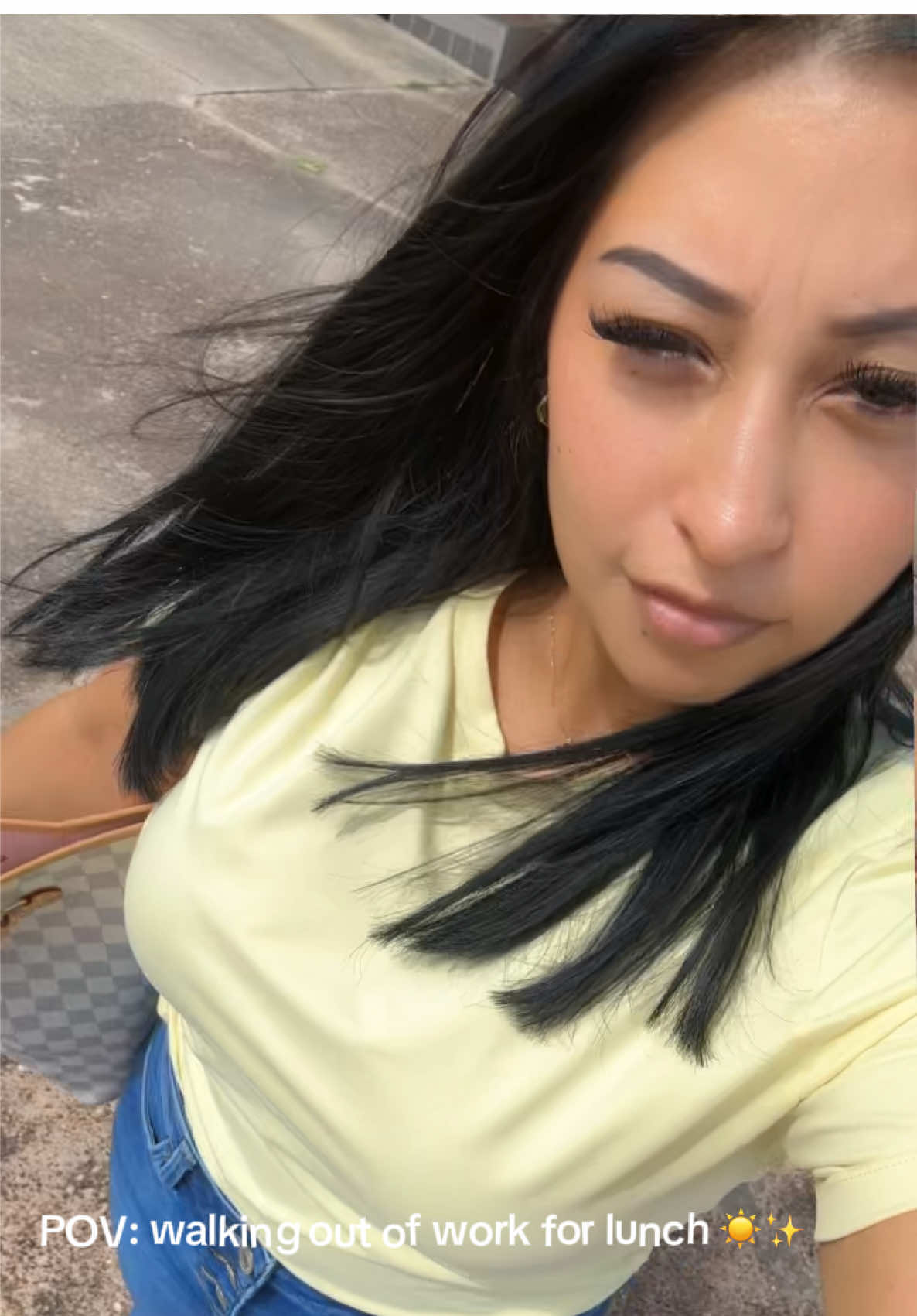 Walking to lunch like it’s my runway 😂💋 #LunchBreakVibes #BeautyTok #LunchBreak #MainCharacterEnergy #SoftLifeEra    