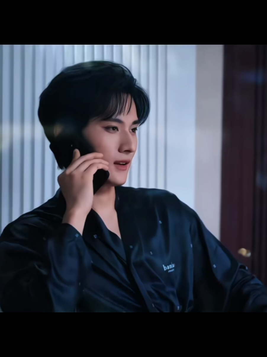 El amor los vuelve mensos, claro ejemplo es Sheng Wenlang #abodesire #Wenlang #LIVEIncentiveProgram #SideHustleLIVE #PaidPartnership 