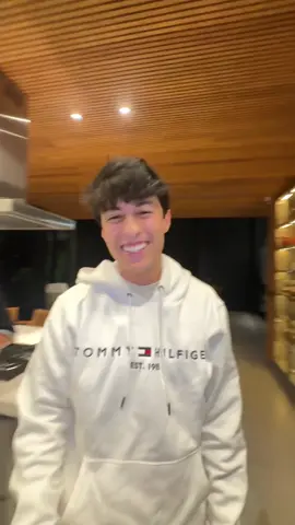 Invadimos a casa do Cauã Souza, é brincadeira @Raffaela Souza 