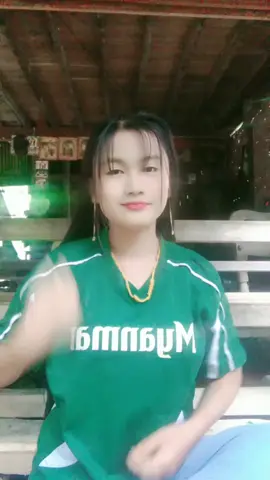 ချာတိတ်လေးရယ်ငယ်ပါသေးတယ်😝😝😝