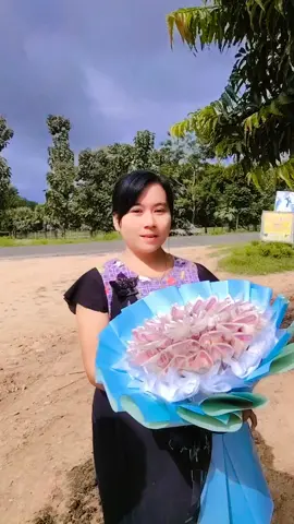 #သိချင်ဆုံးအောင်ကြည့် #ရောက်စမ်းfypပေါ် #susuprisegiftservice #tiktokviral #tiktokuni 