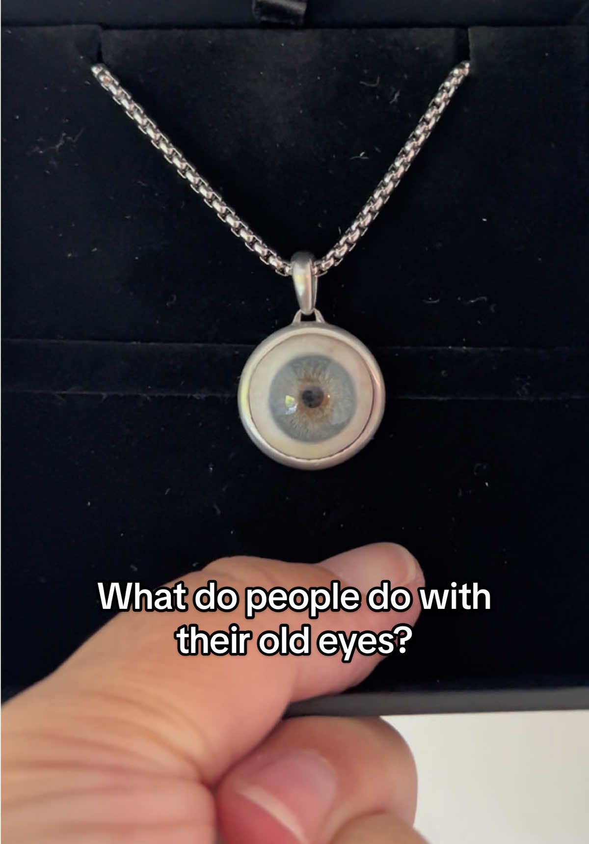 This request has come up more and more frequently recently. #somethingold #somethingnew #prosthetic #necklace 