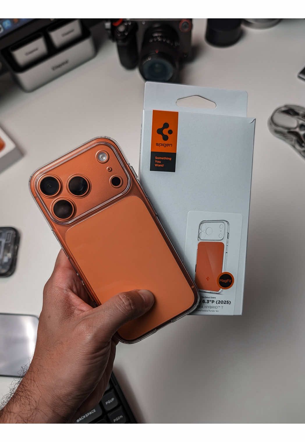 Spigen Ultra Hybrid iPhone 17 Pro 🍊 @Spigen  . . #spigen #iphone17pro #ultrahybridspigencase 