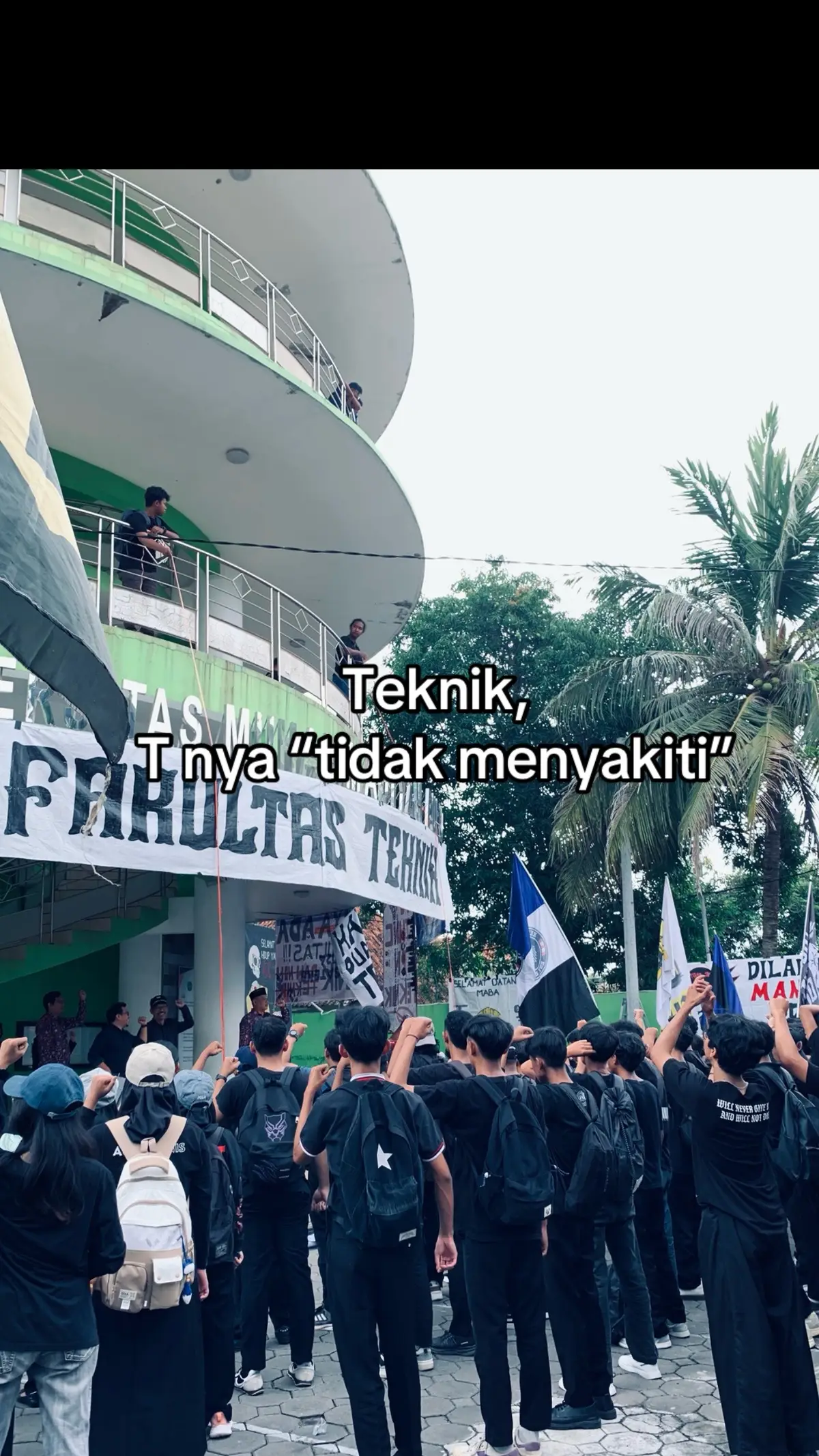 #fakultasteknik #kuliahteknik #anakteknik #inengineeringwetrust #fyp 