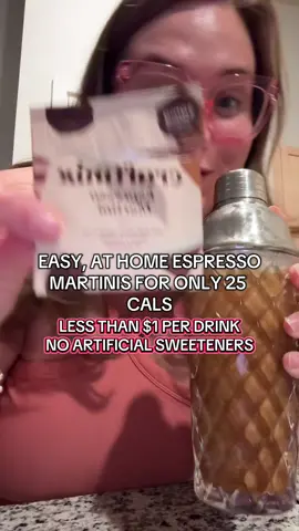 @Craftmix these are the BEST hack, especially since i don’t have an espresso machine at home!!! #craftmix #craftmixcreations #espressomartini #espressomartinis #mocktails #cocktails #martini #craftmixsale 