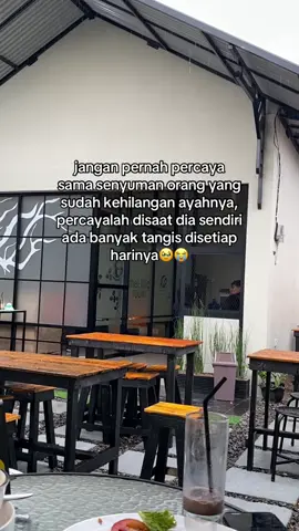 tenang disurga ya ayah🤲🏻😭🫶🏻❤️ #ayah #ayahhebat #ayahakurindu #ayahtercinta 