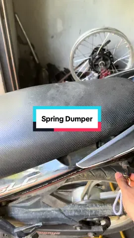 Spring dumper kusyen Lc mudah nk buka time nak isi minyak#lc135 #Dumperkusyenmotor #isiminyak #fyppppppppppppppppppppppp #viraltiktok 