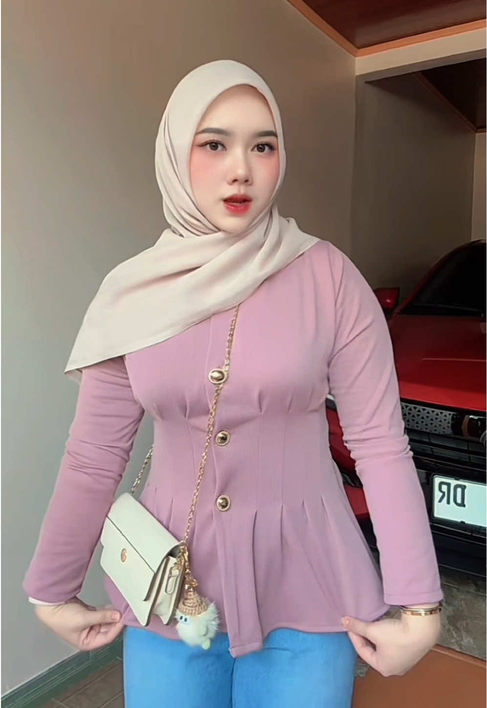 Pink bikin happy 🎀🫶🏻 #OOTD #ootdhijab #blousecantik #fitcheck #fyp 