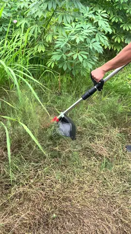 Máy cắt cỏ pin không chổi than  . máy cắt cỏ#maycatco #maycatcaydungpin #maytiahangrao #caycanh #maycattiahangraocatcaycanh