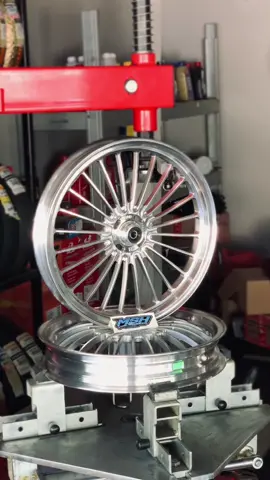 Done vnd raceline vario di balut dengan mp 27 & Disk Brt 260mm #platktiniboss #platktmeresahkan #ktstyle 